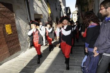 Sfilata Gruppi Folkloristici