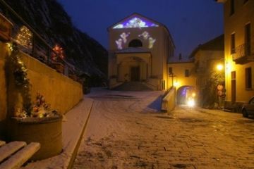 Chiesa illuminata